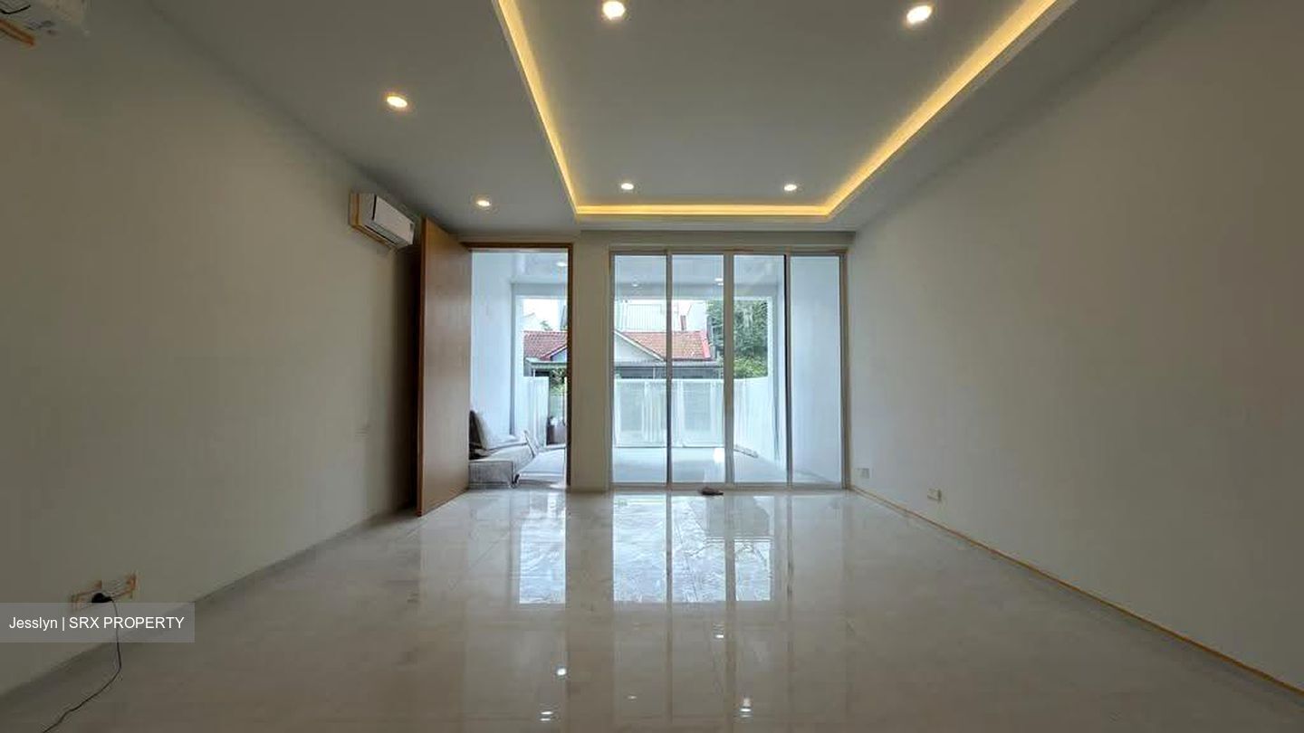 Sembawang Hills Estate (D20), Terrace #638889271